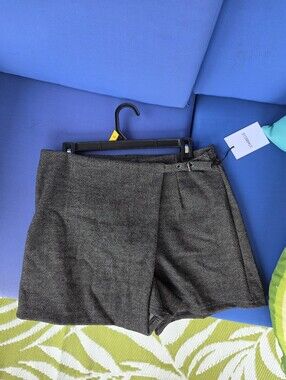 Classic Herringbone Women’s Skort